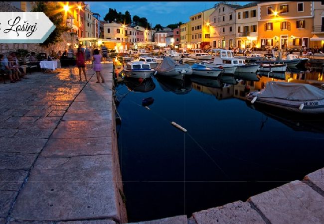 Apartamento en Mali Lošinj - Apartamento en Mali Lošinj con Terraza, Acondicionador, WIFI (4913-1) Apartamento en Mali Lošinj - Apartamento en Mali Lošinj con Terraza, Acondicionador, WIFI (4913-1)