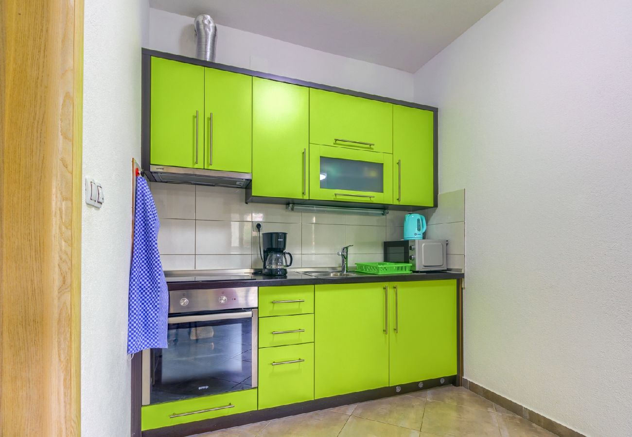 Apartamento en Pirovac - Apartamento en Pirovac con Terraza, Acondicionador, WIFI (4925-3)