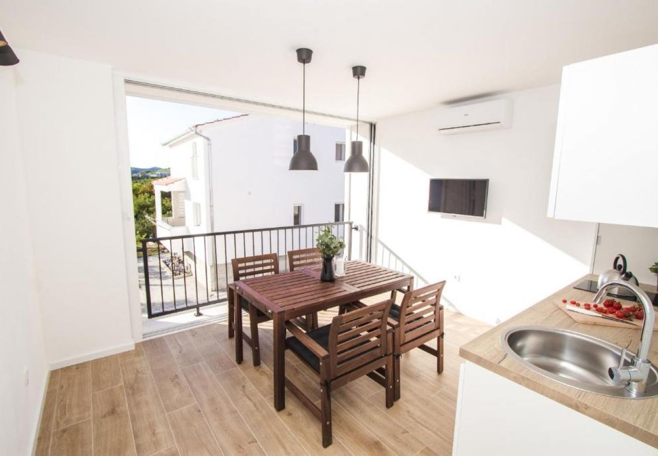 Apartamento en Vodice - Apartamento en Vodice con Acondicionador, WIFI, Lavavajillas (4932-5)