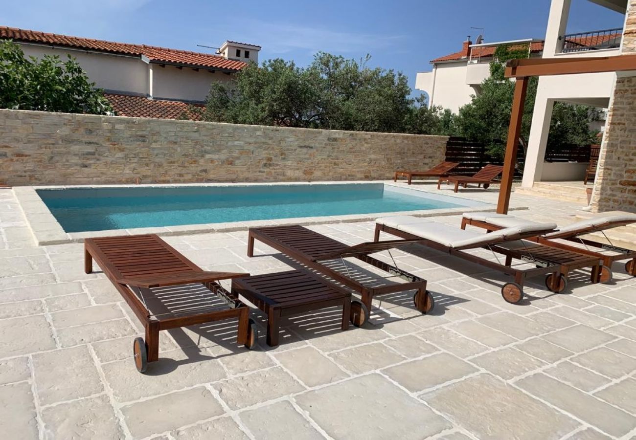 Apartamento en Vodice - Apartamento en Vodice con Terraza, Acondicionador, WIFI, Lavavajillas (4932-4)