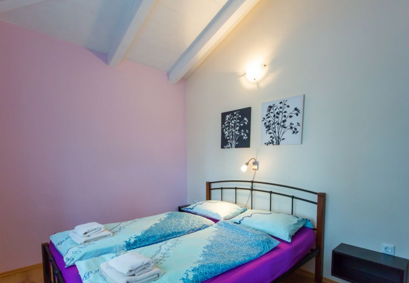 Casa en Porec - Casa de vacaciones en Poreč con Balcón, Acondicionador, WIFI, Lavadora (4928-2)