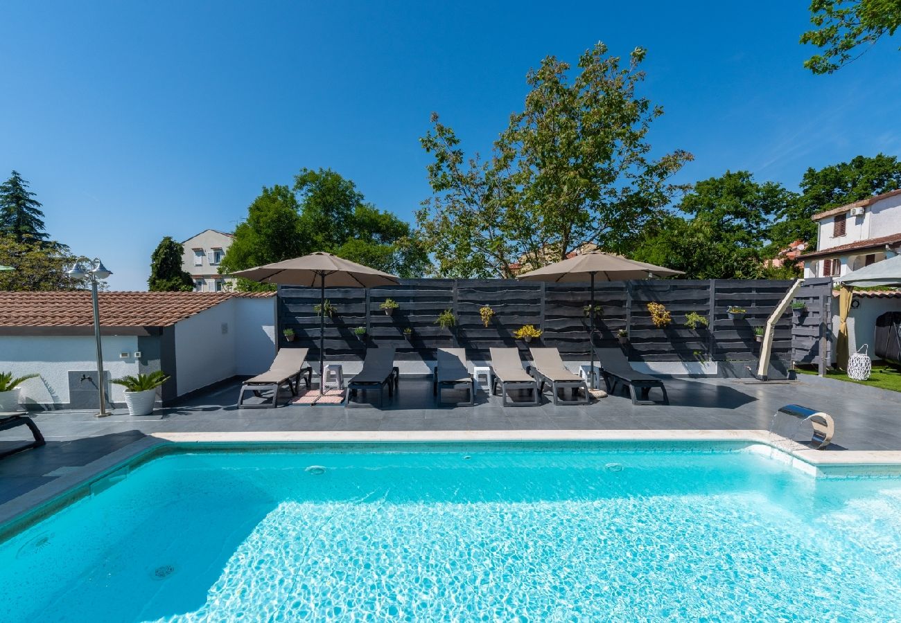 Casa en Porec - Casa de vacaciones en Poreč con Balcón, Acondicionador, WIFI, Lavadora (4928-2)