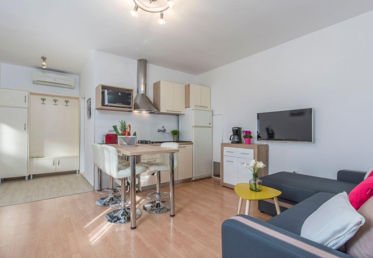 Apartamento en Porec - Apartamento en Poreč con Terraza, Acondicionador, WIFI, Lavadora (4928-8)