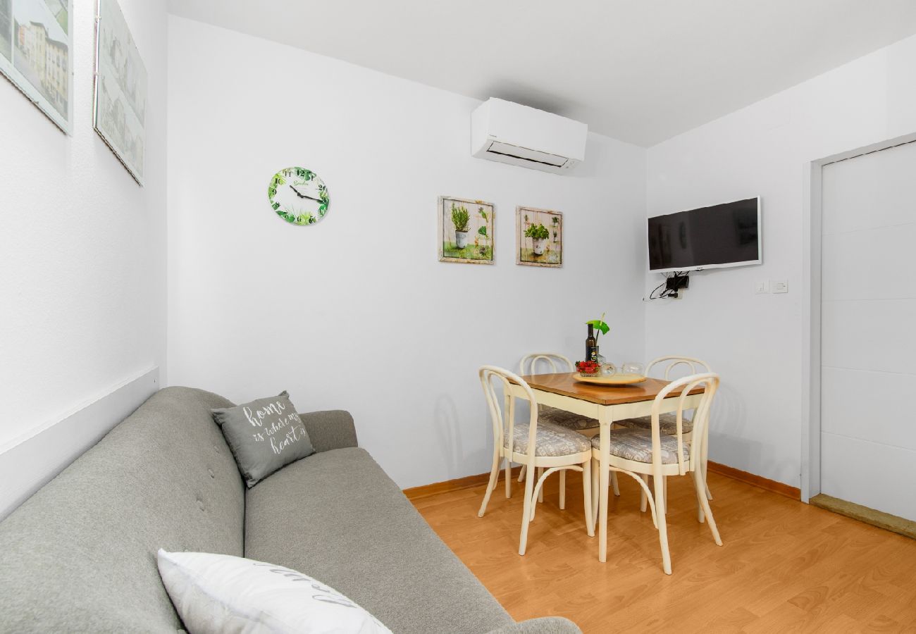 Casa en Porec - Casa de vacaciones en Poreč con Terraza, Acondicionador, WIFI, Lavadora (4928-11)