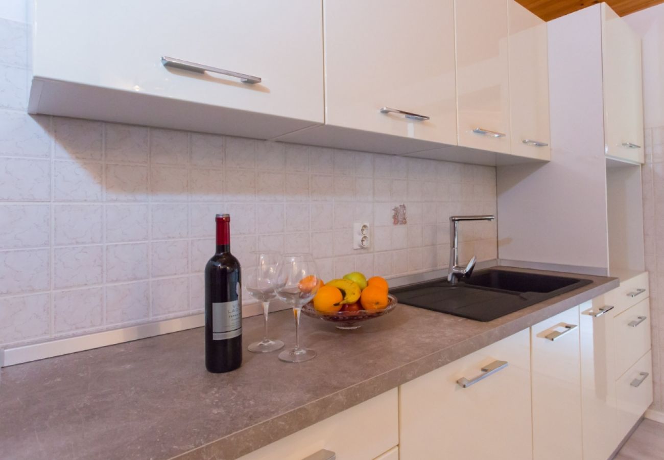 Apartamento en Porec - Apartamento en Poreč con Terraza, Acondicionador, WIFI, Lavavajillas (4928-4)