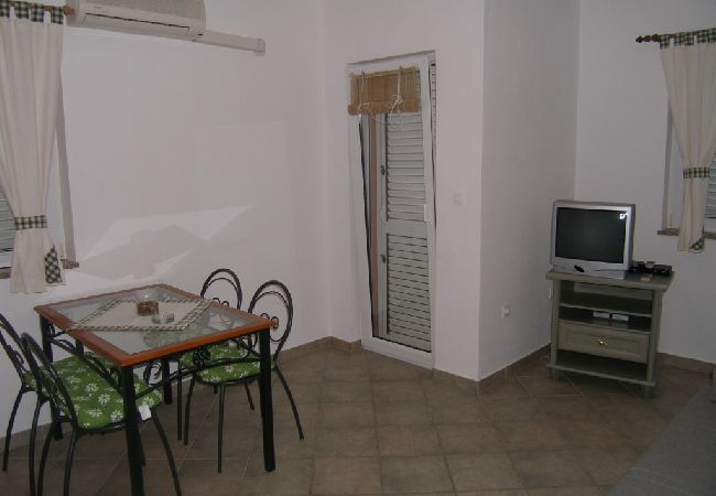 Apartamento en Sukošan - Apartamento en Sukošan con Balcón, Acondicionador, WIFI (4941-4) Apartamento en Sukošan - Apartamento en Sukošan con Balcón, Acondicionador, WIFI (4941-4)