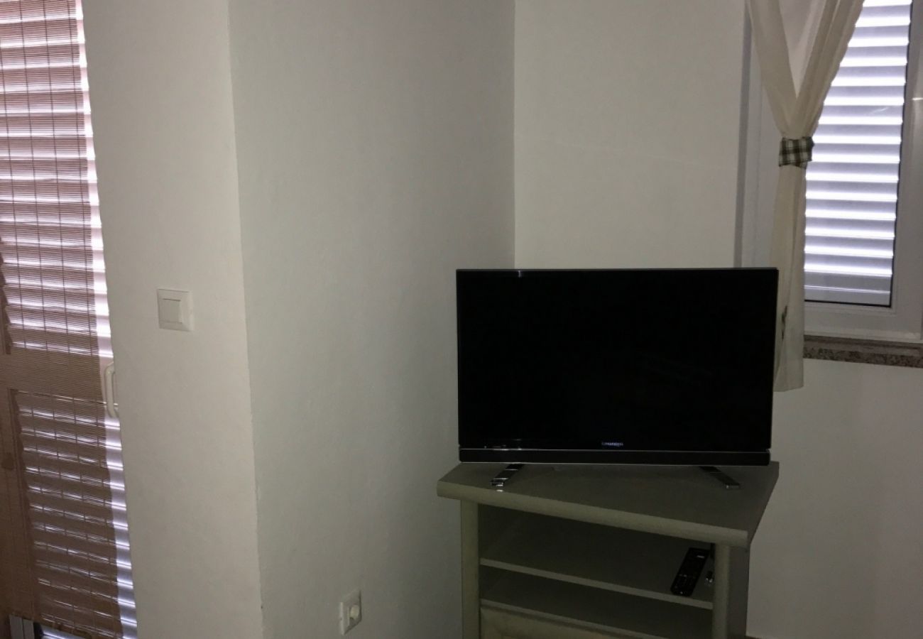 Apartamento en Sukošan - Apartamento en Sukošan con Balcón, Acondicionador, WIFI (4941-4)