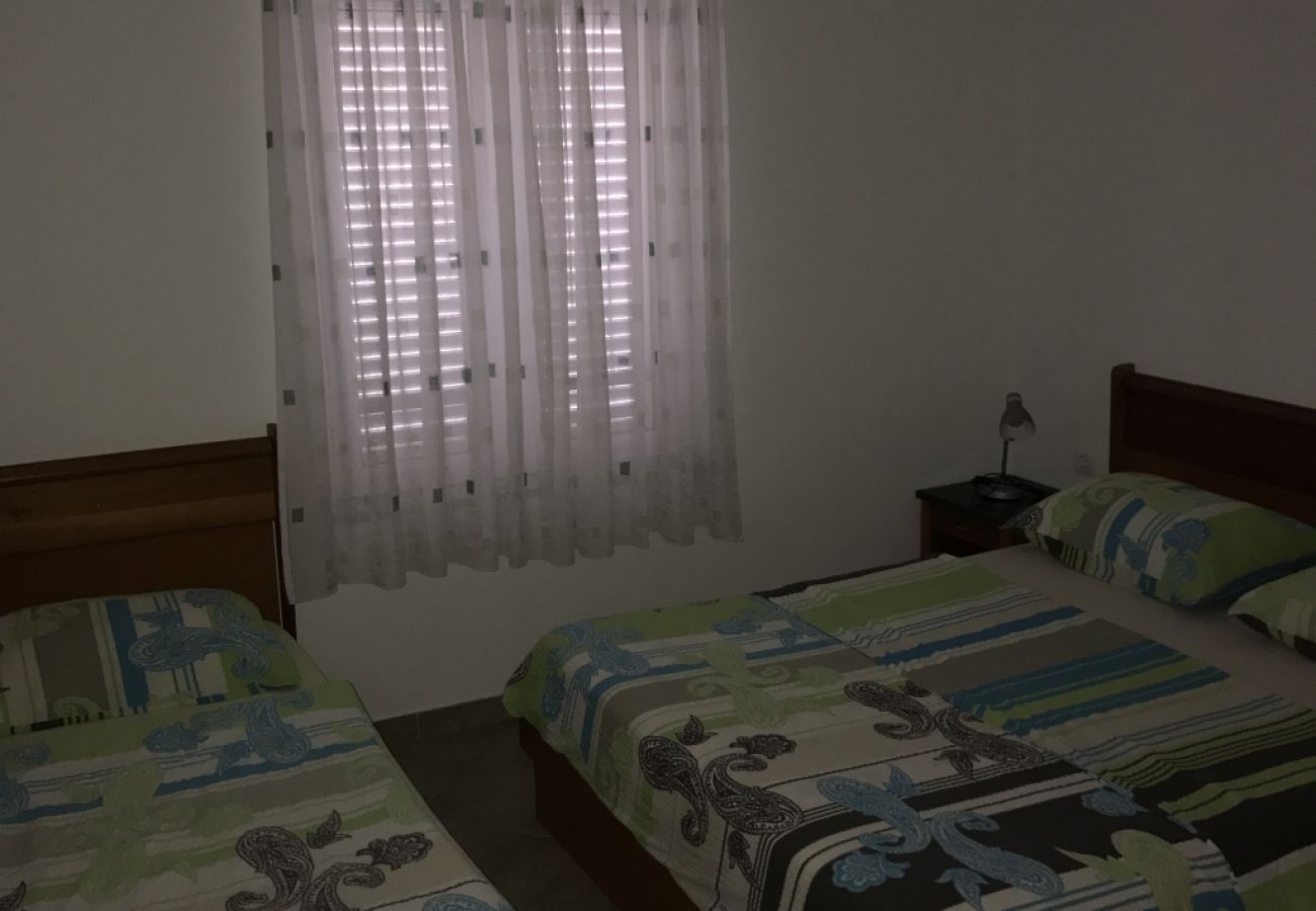 Apartamento en Sukošan - Apartamento en Sukošan con Balcón, Acondicionador, WIFI (4941-4)