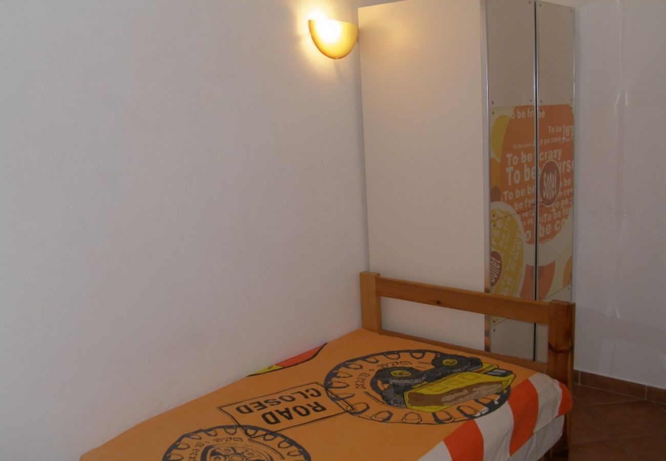 Apartamento en Sukošan - Apartamento en Sukošan con Balcón, Acondicionador, WIFI (4941-5)