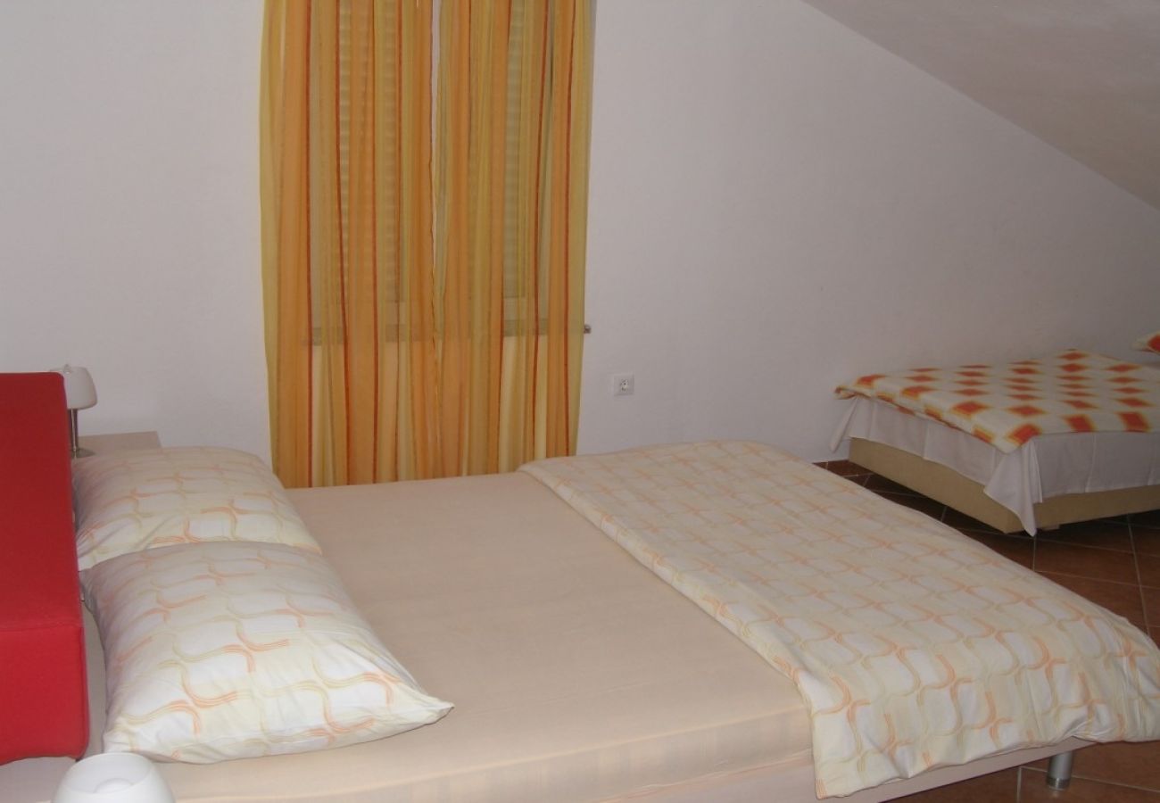 Apartamento en Sukošan - Apartamento en Sukošan con Balcón, Acondicionador, WIFI (4941-5)