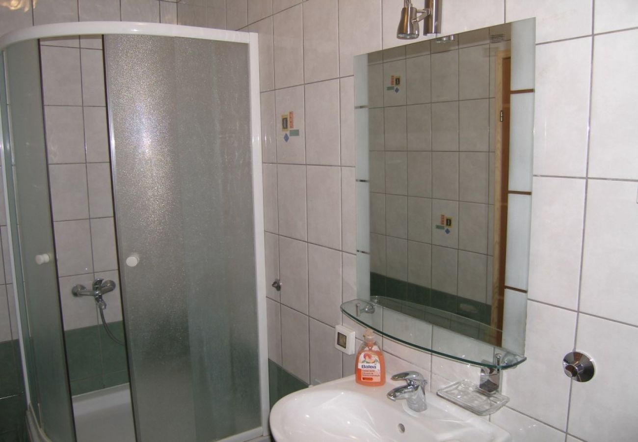 Apartamento en Sukošan - Apartamento en Sukošan con Balcón, Acondicionador, WIFI (4941-5)