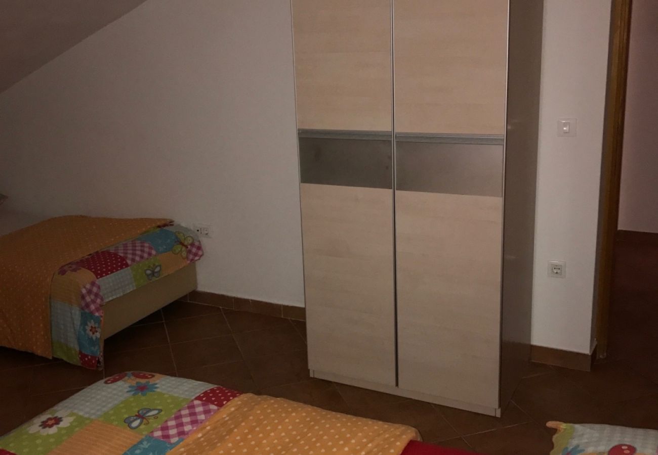 Apartamento en Sukošan - Apartamento en Sukošan con Balcón, Acondicionador, WIFI (4941-5)