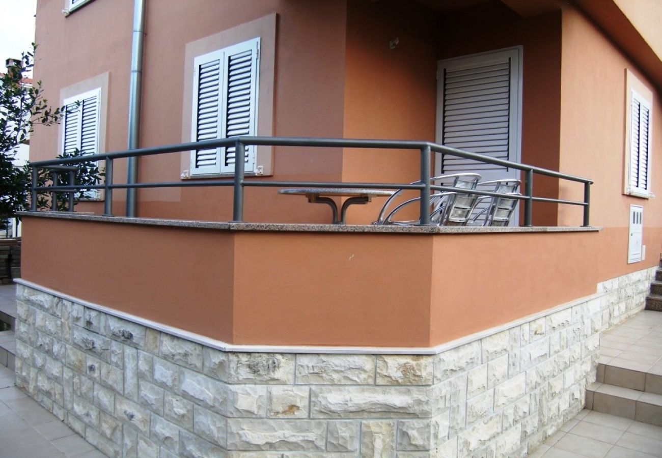 Apartamento en Sukošan - Apartamento en Sukošan con Balcón, Acondicionador, WIFI (4941-2)