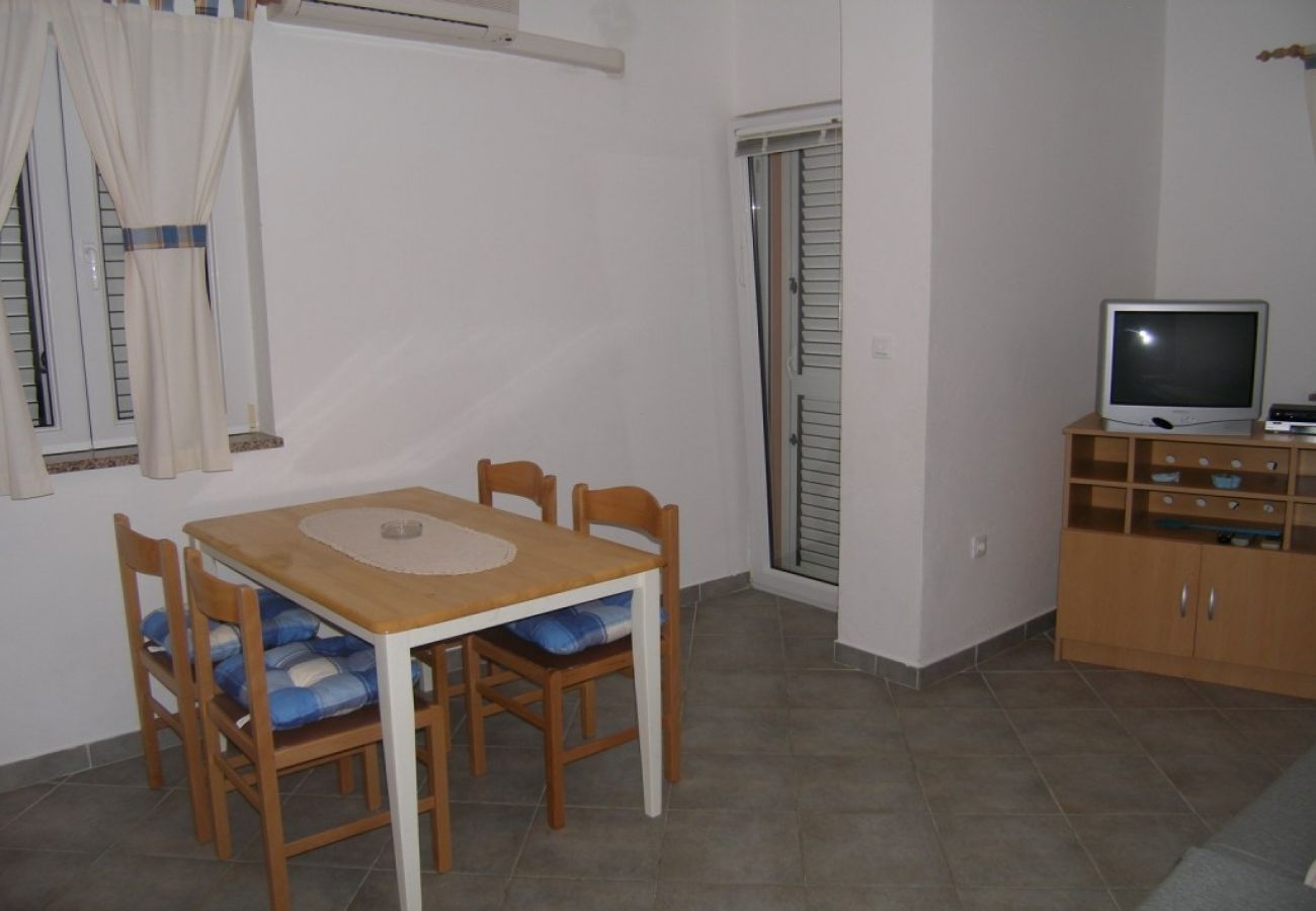 Apartamento en Sukošan - Apartamento en Sukošan con Balcón, Acondicionador, WIFI (4941-2)