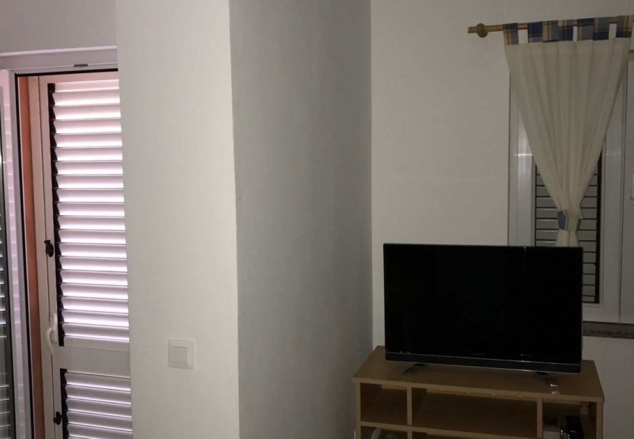 Apartamento en Sukošan - Apartamento en Sukošan con Balcón, Acondicionador, WIFI (4941-2)