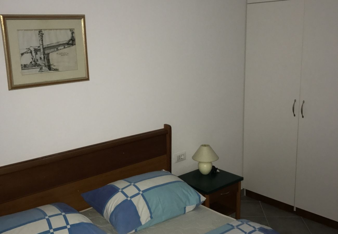 Apartamento en Sukošan - Apartamento en Sukošan con Balcón, Acondicionador, WIFI (4941-2)