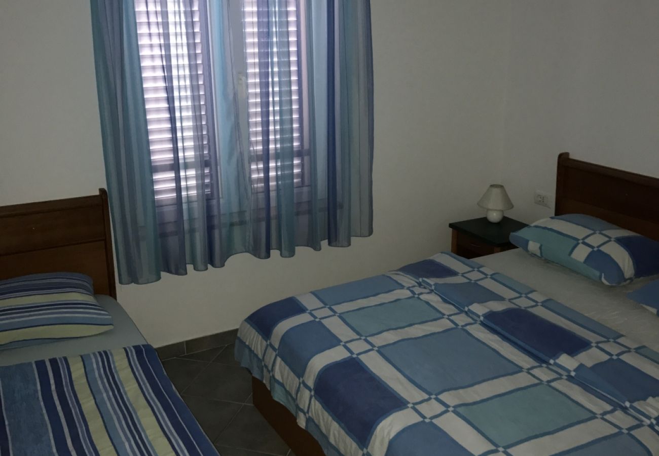 Apartamento en Sukošan - Apartamento en Sukošan con Balcón, Acondicionador, WIFI (4941-2)