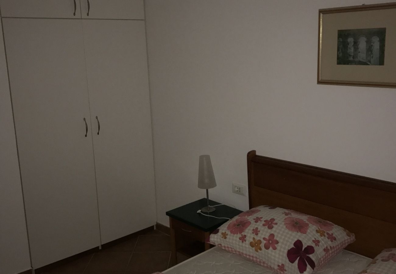 Apartamento en Sukošan - Apartamento en Sukošan con Balcón, Acondicionador, WIFI (4941-1)