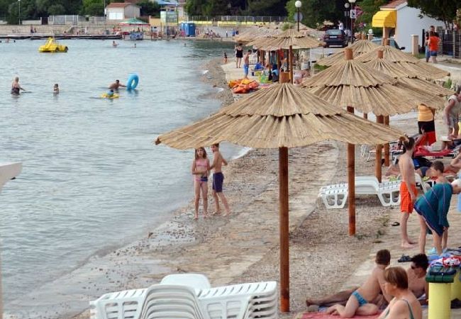 Apartamento en Sukošan - Apartamento en Sukošan con Balcón, Acondicionador, WIFI (4941-3) Apartamento en Sukošan - Apartamento en Sukošan con Balcón, Acondicionador, WIFI (4941-3)