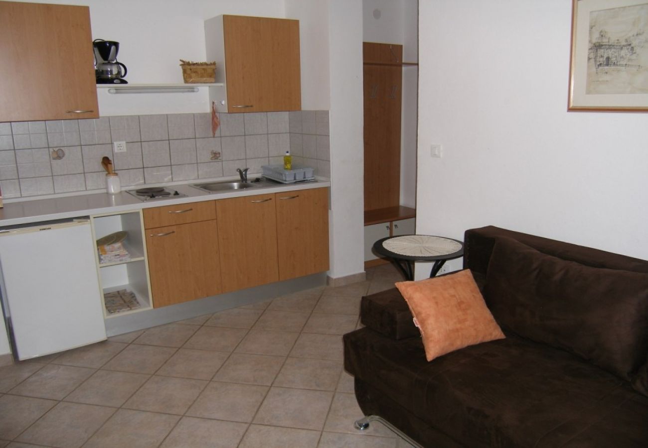 Apartamento en Sukošan - Apartamento en Sukošan con Balcón, Acondicionador, WIFI (4941-3)