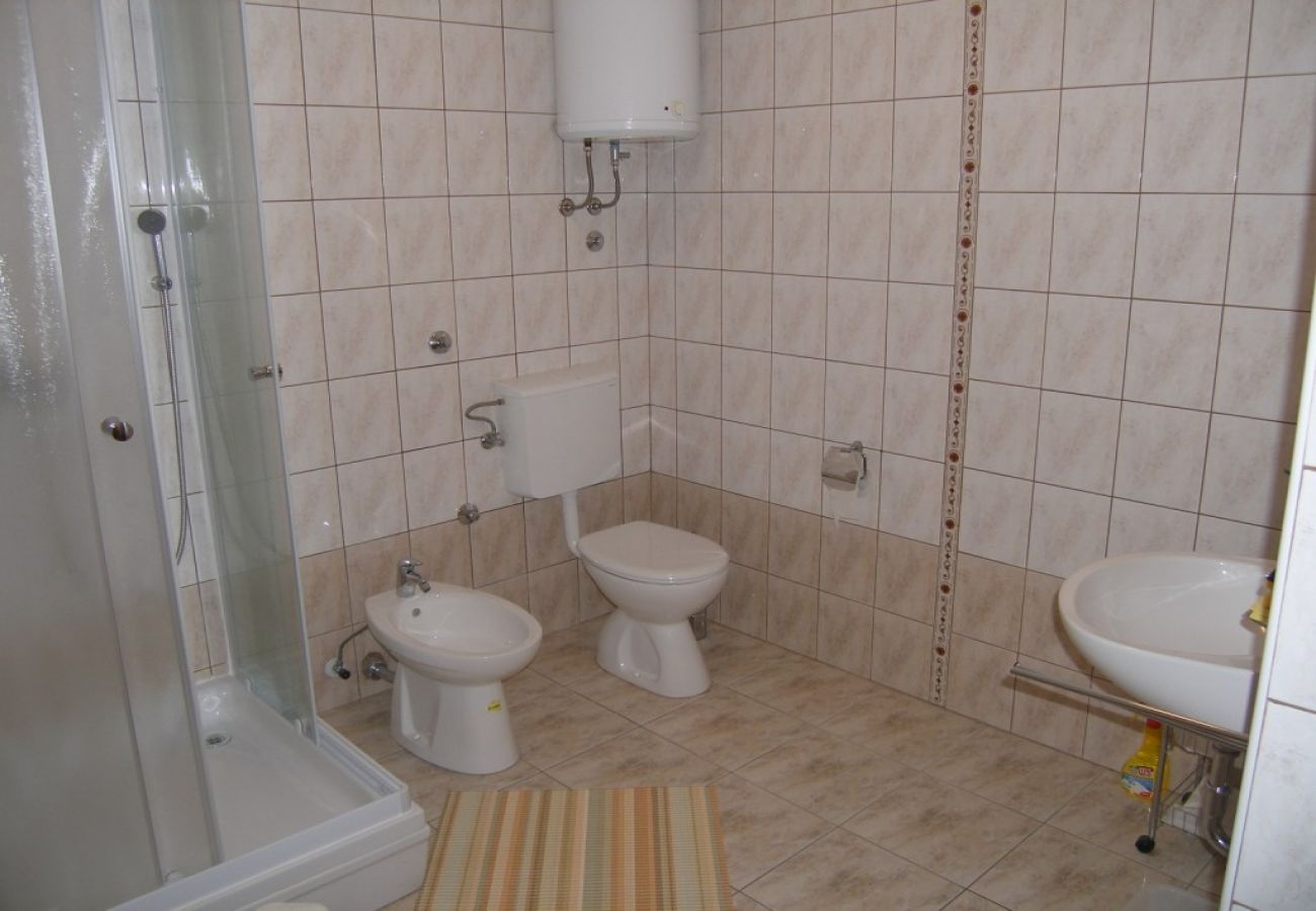 Apartamento en Sukošan - Apartamento en Sukošan con Balcón, Acondicionador, WIFI (4941-3)