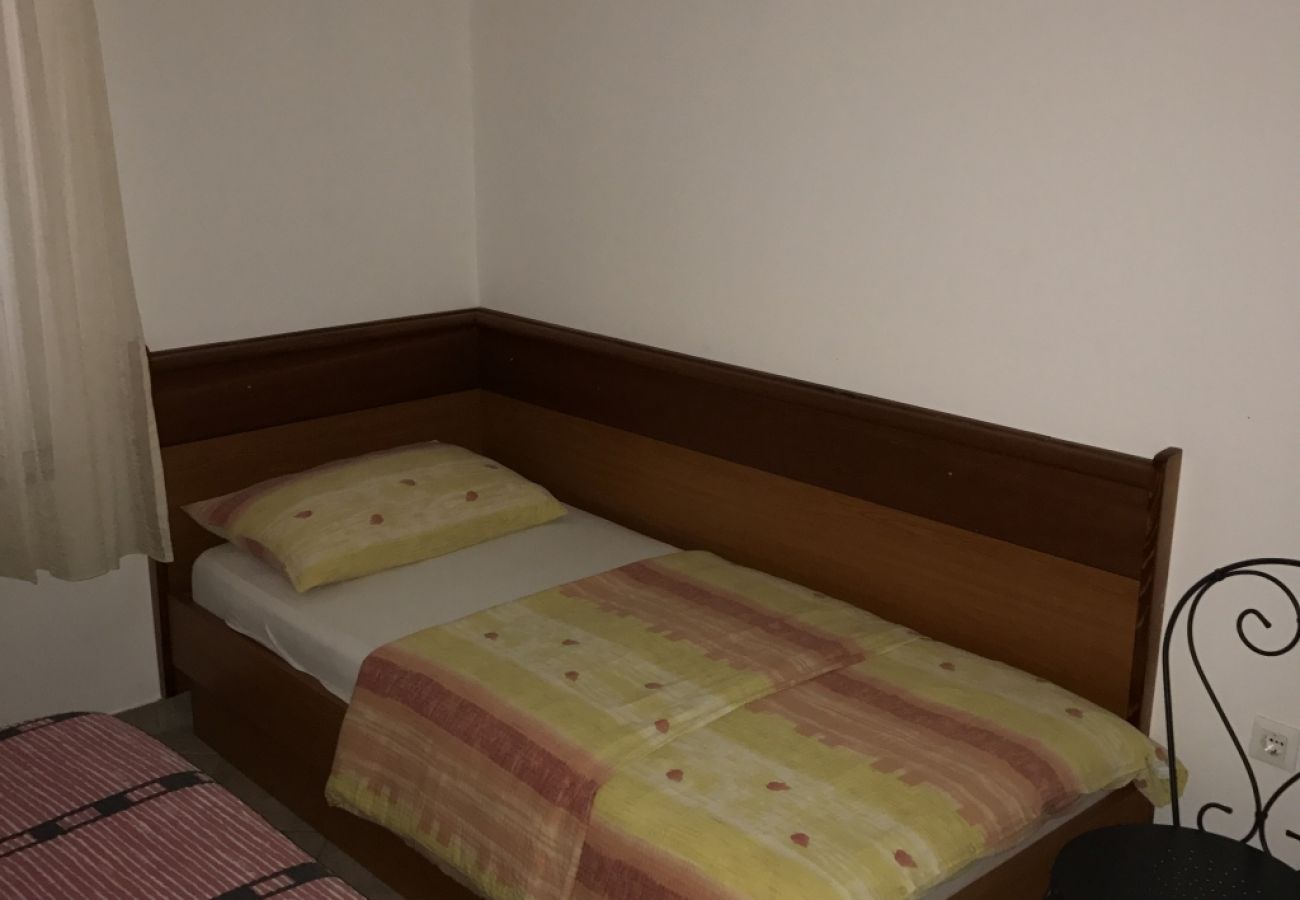 Apartamento en Sukošan - Apartamento en Sukošan con Balcón, Acondicionador, WIFI (4941-3)