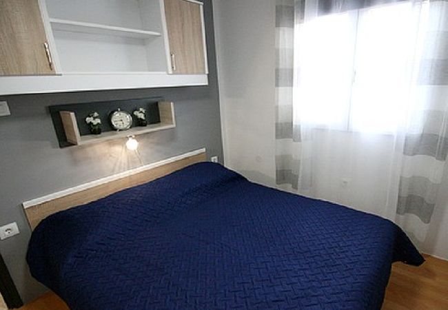 Apartamento en Fažana - Apartamento en Fažana con Terraza, Acondicionador, WIFI, Lavadora (4957-1) Apartamento en Fažana - Apartamento en Fažana con Terraza, Acondicionador, WIFI, Lavadora (4957-1)