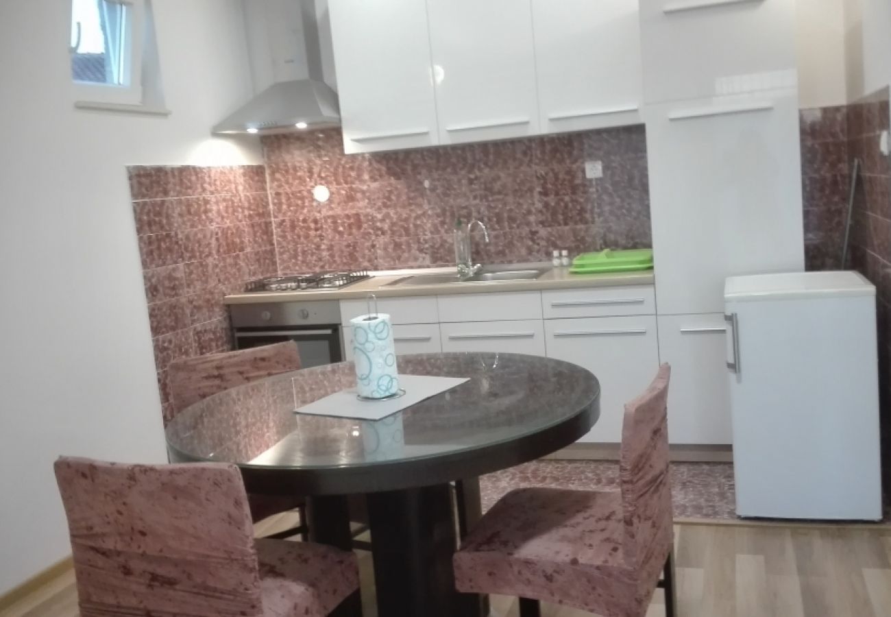 Apartamento en Šibenik-Brodarica - Apartamento en Brodarica con Seaview, Balcón, Acondicionador, WIFI (4731-5)