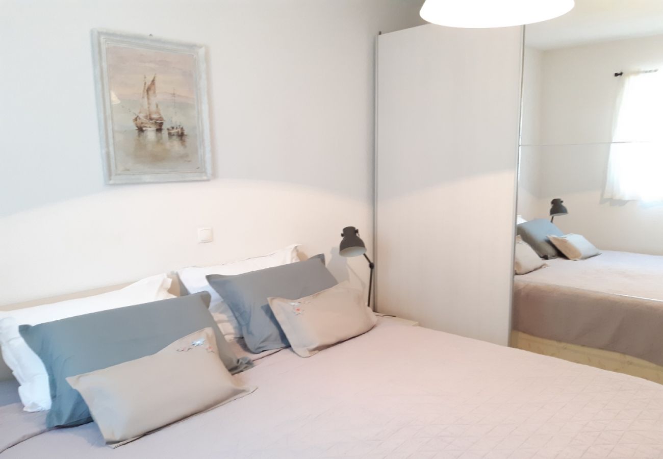 Apartamento en Brela - Apartamento en Brela con Seaview, Balcón, Acondicionador, WIFI (4962-3)