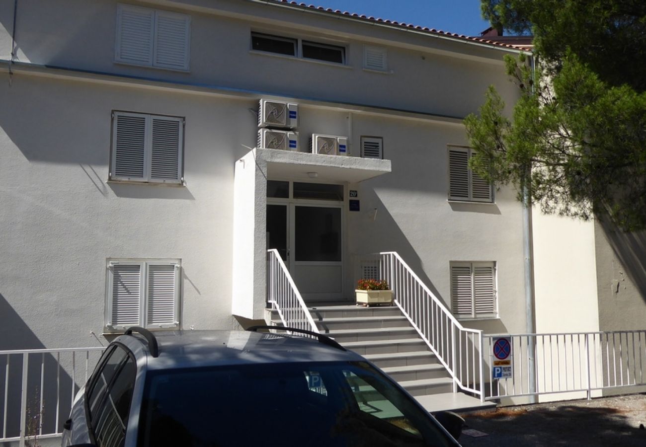 Apartamento en Crikvenica - Apartamento en Crikvenica con Seaview, Balcón, Acondicionador, WIFI (4973-1)