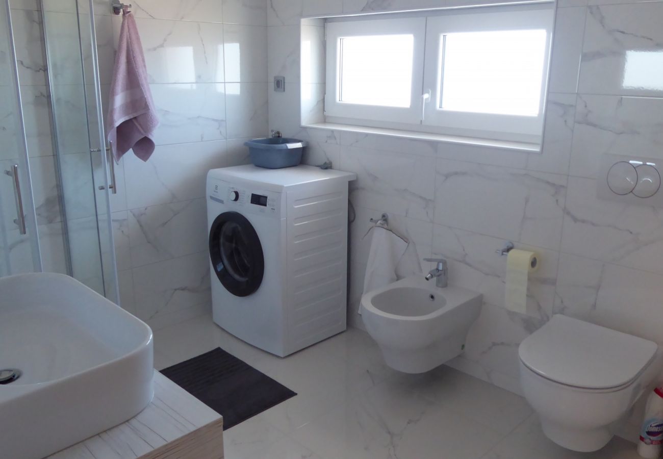 Apartamento en Crikvenica - Apartamento en Crikvenica con Seaview, Balcón, Acondicionador, WIFI (4973-1)