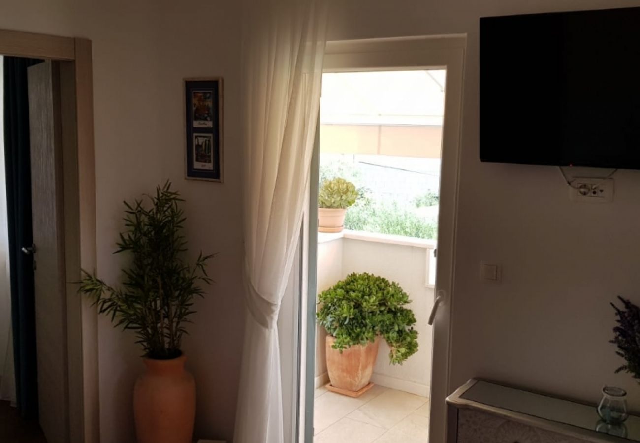 Apartamento en Supetar - Apartamento en Supetar con Seaview, Balcón, Acondicionador, WIFI (4998-2)