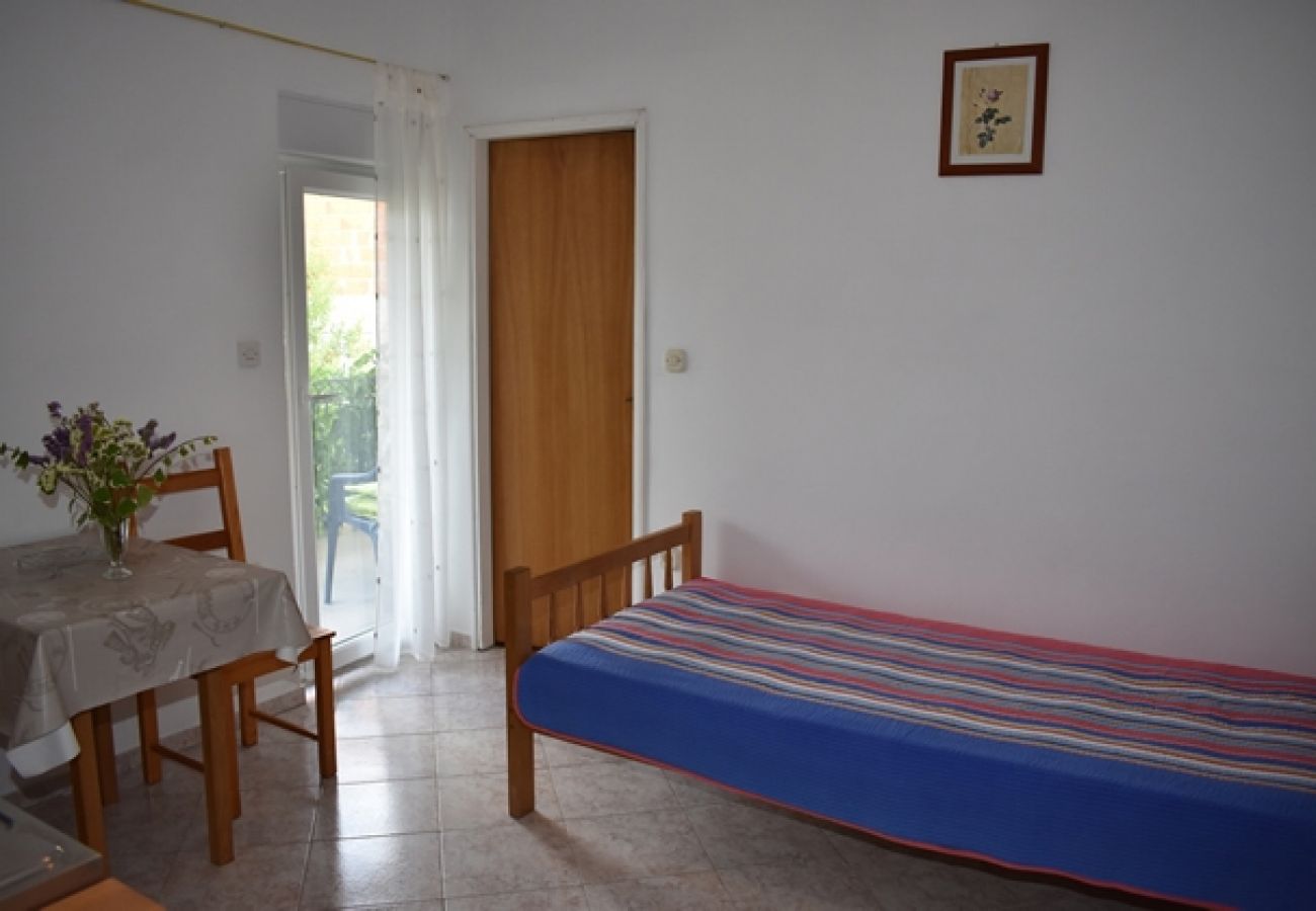 Apartamento en Drage - Apartamento en Drage con Balcón, Acondicionador, WIFI (5013-4)