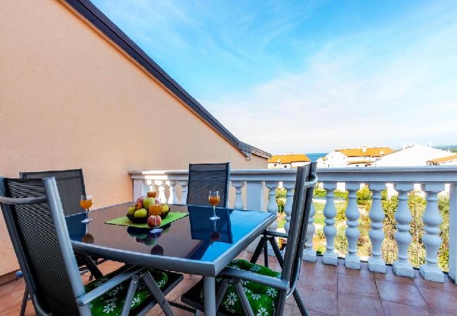 Apartamento en Štinjan - Apartamento en Štinjan con Seaview, Terraza, Acondicionador, WIFI (5018-1) Apartamento en Štinjan - Apartamento en Štinjan con Seaview, Terraza, Acondicionador, WIFI (5018-1)