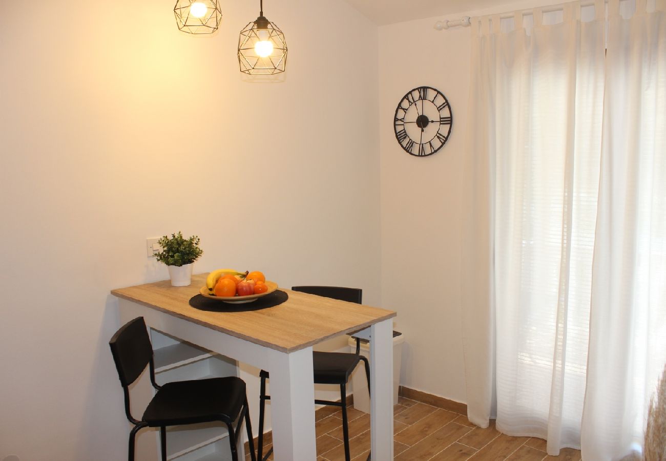 Estudio en Štinjan - Apartamento Estudio en Štinjan con Balcón, Acondicionador, WIFI (5018-2)