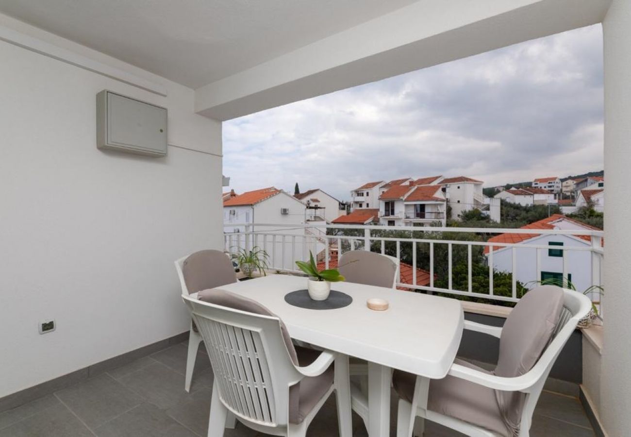 Apartamento en Supetar - Apartamento en Supetar con Terraza, Acondicionador, WIFI (3553-4)