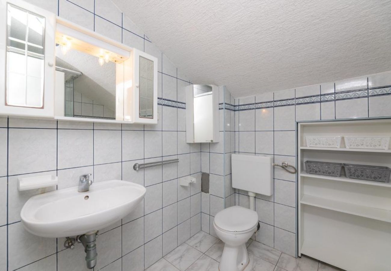 Apartamento en Supetar - Apartamento en Supetar con Terraza, Acondicionador, WIFI (3553-4)