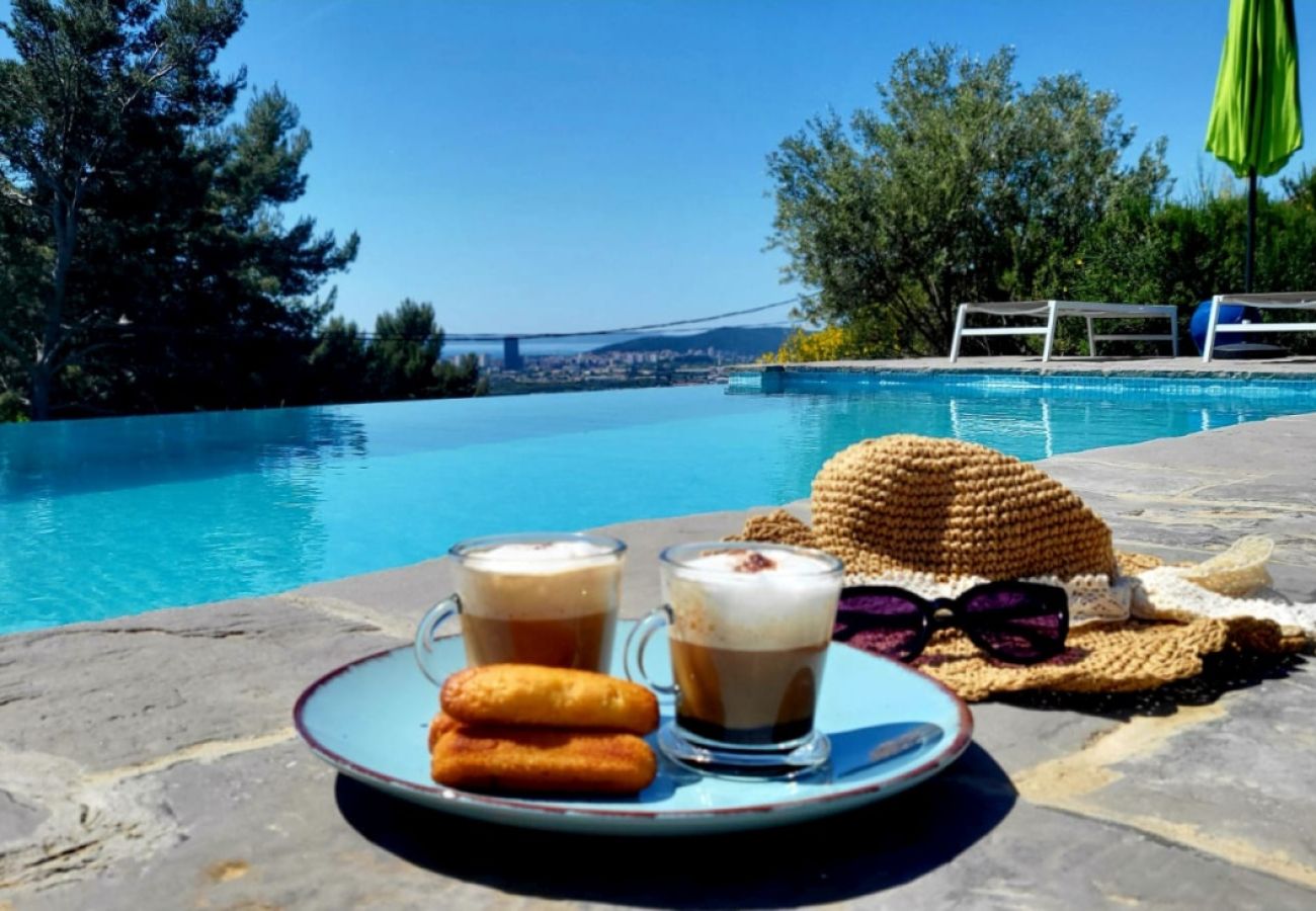 Casa en Split - Casa de vacaciones en Split con Seaview, Terraza, Acondicionador, WIFI (4937-1)