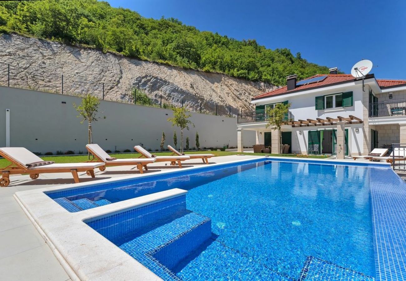 Casa en Imotski - Casa de vacaciones en Imotski con Terraza, Acondicionador, WIFI, Lavadora (4978-1)