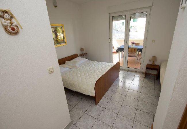 Estudio en Duce - Apartamento Estudio en Duće con Seaview, Balcón, Acondicionador, WIFI (132-7) Estudio en Duce - Apartamento Estudio en Duće con Seaview, Balcón, Acondicionador, WIFI (132-7)