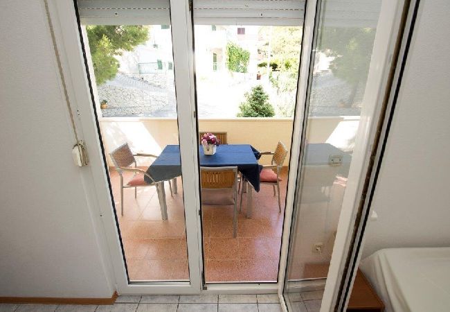 Estudio en Duce - Apartamento Estudio en Duće con Seaview, Balcón, Acondicionador, WIFI (132-7) Estudio en Duce - Apartamento Estudio en Duće con Seaview, Balcón, Acondicionador, WIFI (132-7)