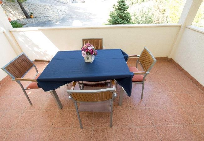 Estudio en Duce - Apartamento Estudio en Duće con Seaview, Balcón, Acondicionador, WIFI (132-7) Estudio en Duce - Apartamento Estudio en Duće con Seaview, Balcón, Acondicionador, WIFI (132-7)