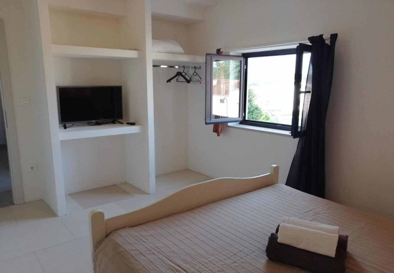 Apartamento en Funtana - Apartamento en Funtana con Balcón, Acondicionador, WIFI, Lavadora (4982-3)