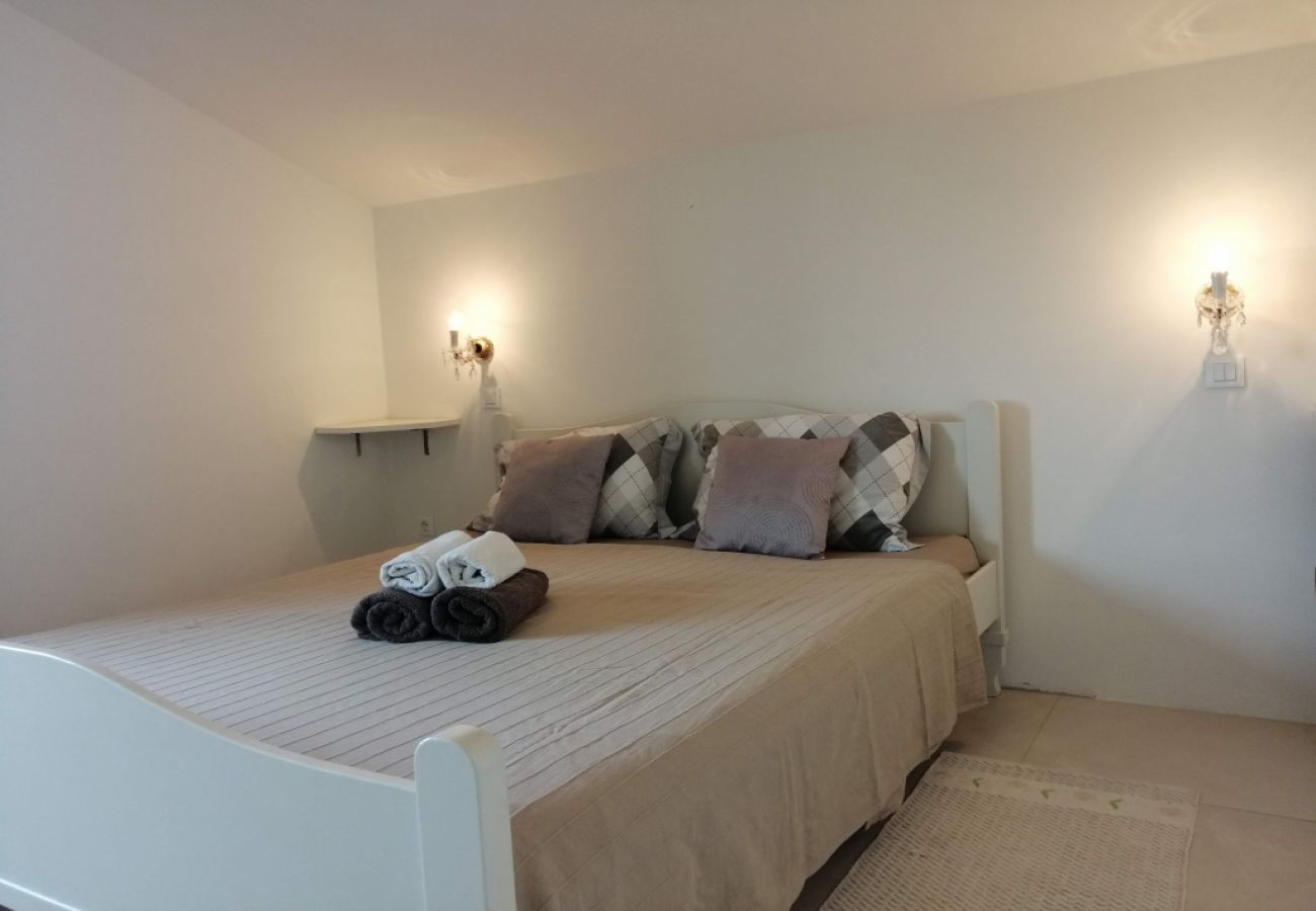 Apartamento en Funtana - Apartamento en Funtana con Balcón, Acondicionador, WIFI, Lavadora (4982-3)