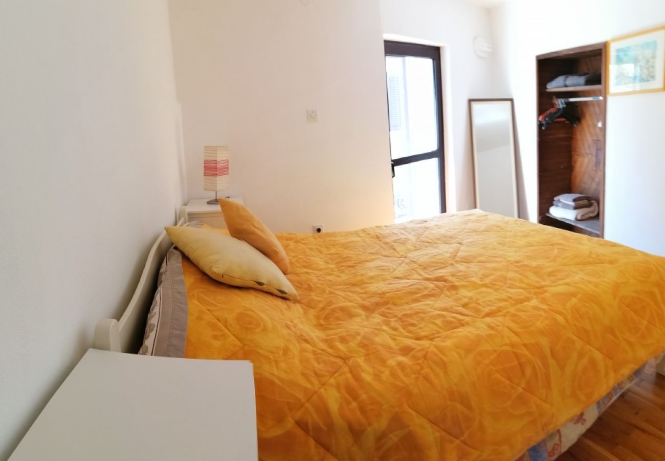 Apartamento en Funtana - Apartamento en Funtana con Balcón, Acondicionador, WIFI, Lavadora (4982-10)