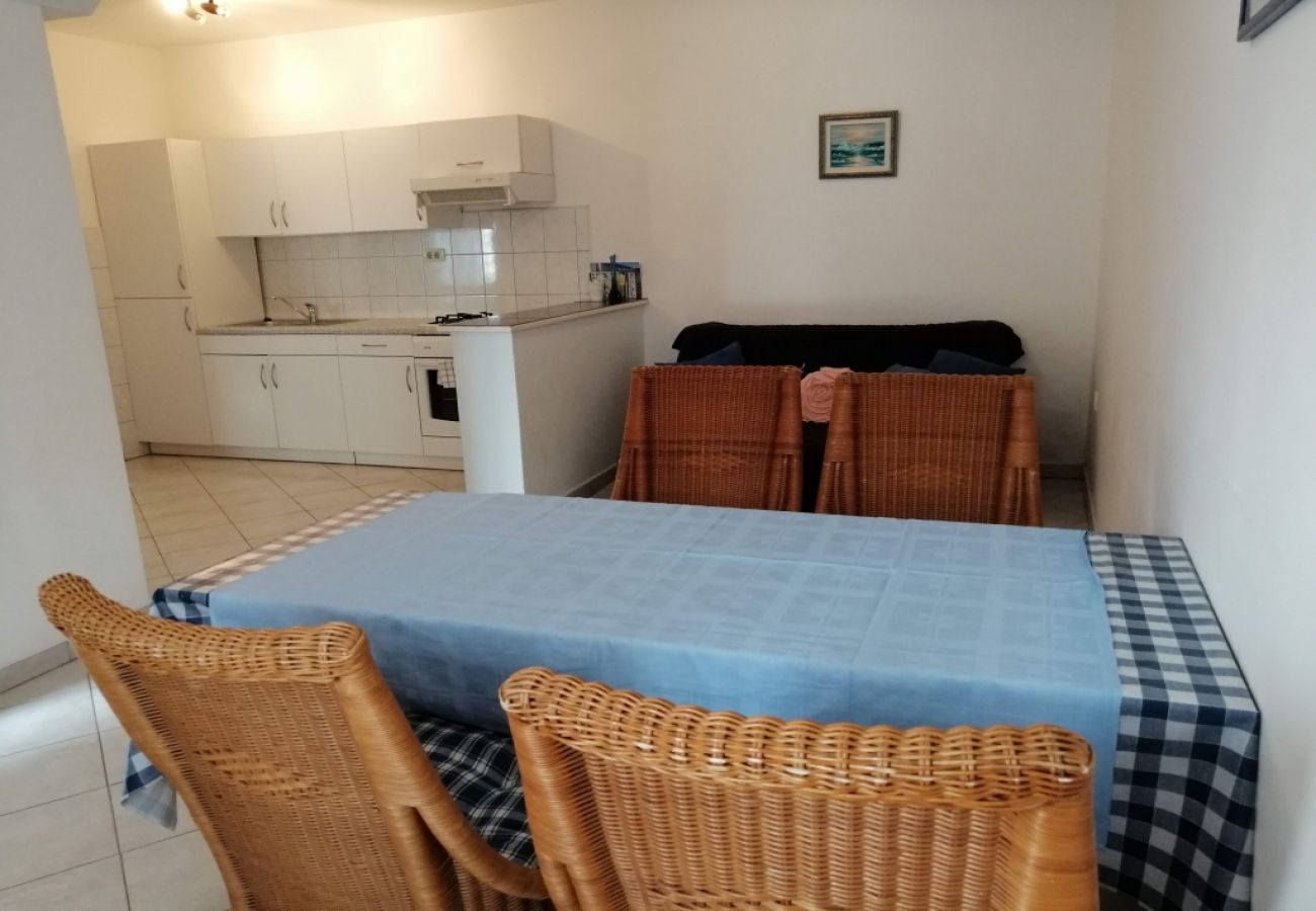 Apartamento en Funtana - Apartamento en Funtana con Terraza, Acondicionador, WIFI, Lavadora (4982-7)