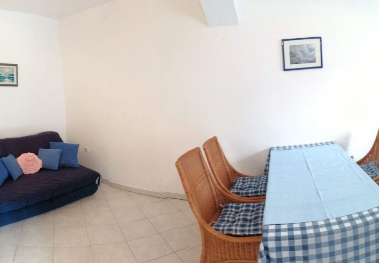 Apartamento en Funtana - Apartamento en Funtana con Terraza, Acondicionador, WIFI, Lavadora (4982-7)