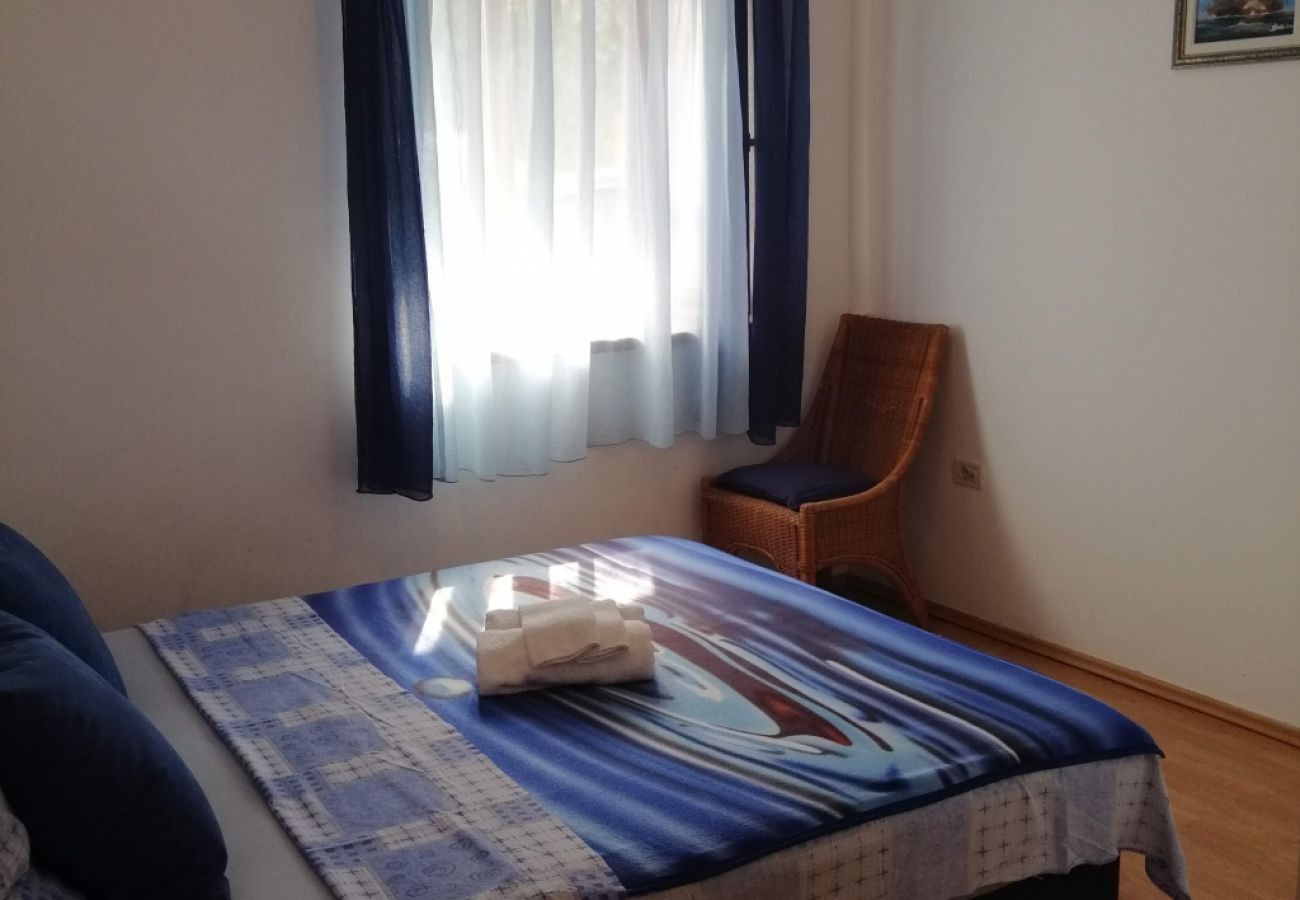 Apartamento en Funtana - Apartamento en Funtana con Terraza, Acondicionador, WIFI, Lavadora (4982-7)