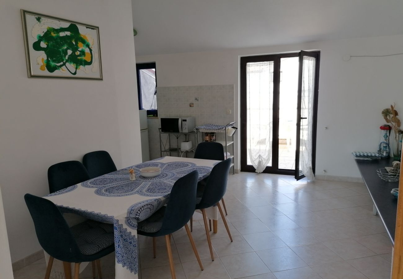 Apartamento en Funtana - Apartamento en Funtana con Balcón, Acondicionador, WIFI, Lavadora (4982-9)