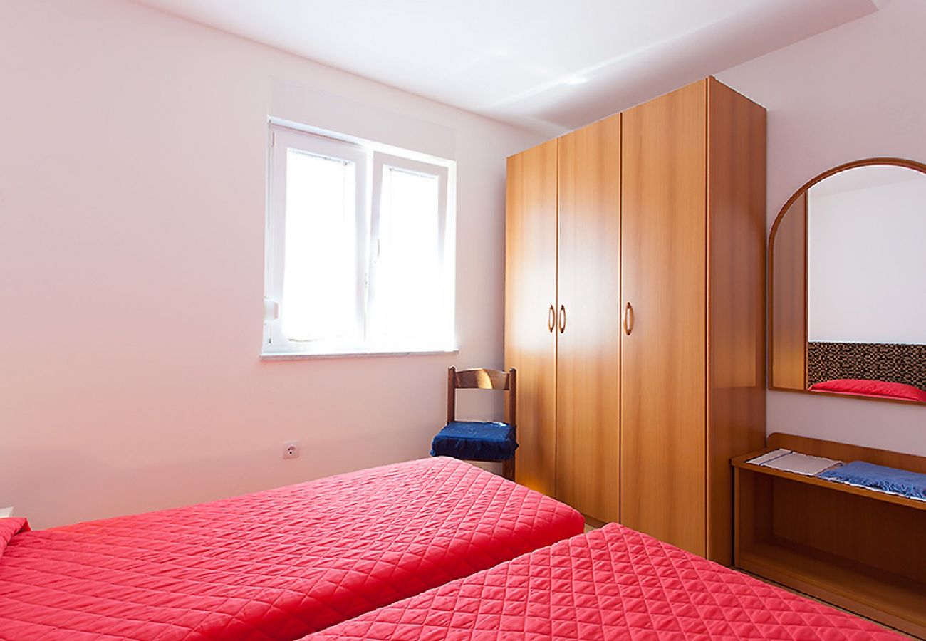 Apartamento en Porec - Apartamento en Poreč con Balcón, Acondicionador, WIFI, Lavadora (4928-10)